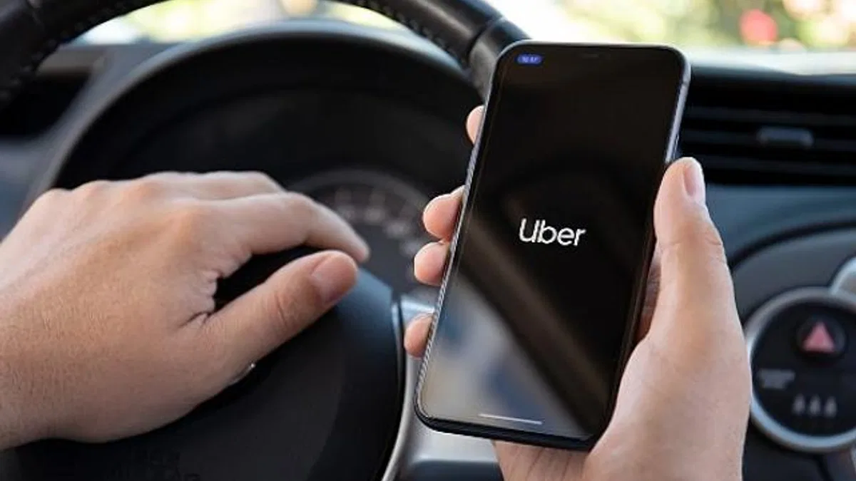 Uber, yaz boyunca 135 farklı ülkeden Türkiye’ye gelen turistlere Uber Taksi ile hizmet verdi