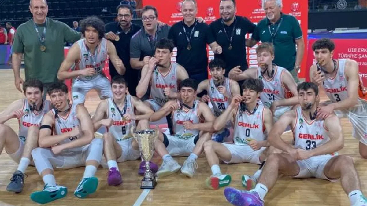 ‘U18 Erkekler’in Türkiye kupası Tofaş’ın