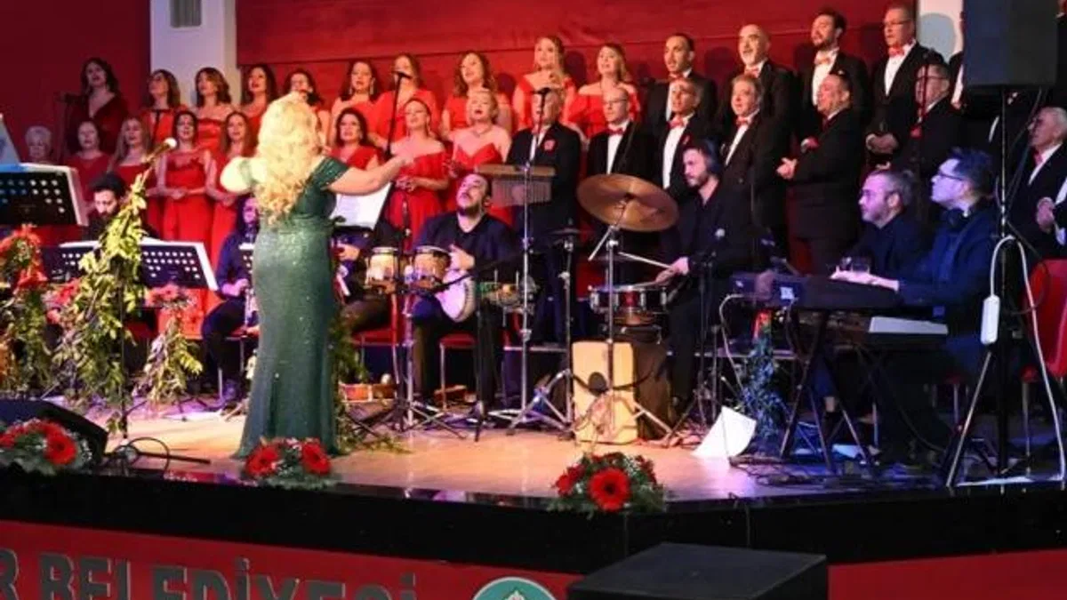 Manisa’da ‘Sevgililer Günü’ne özel konser ve etkinlik