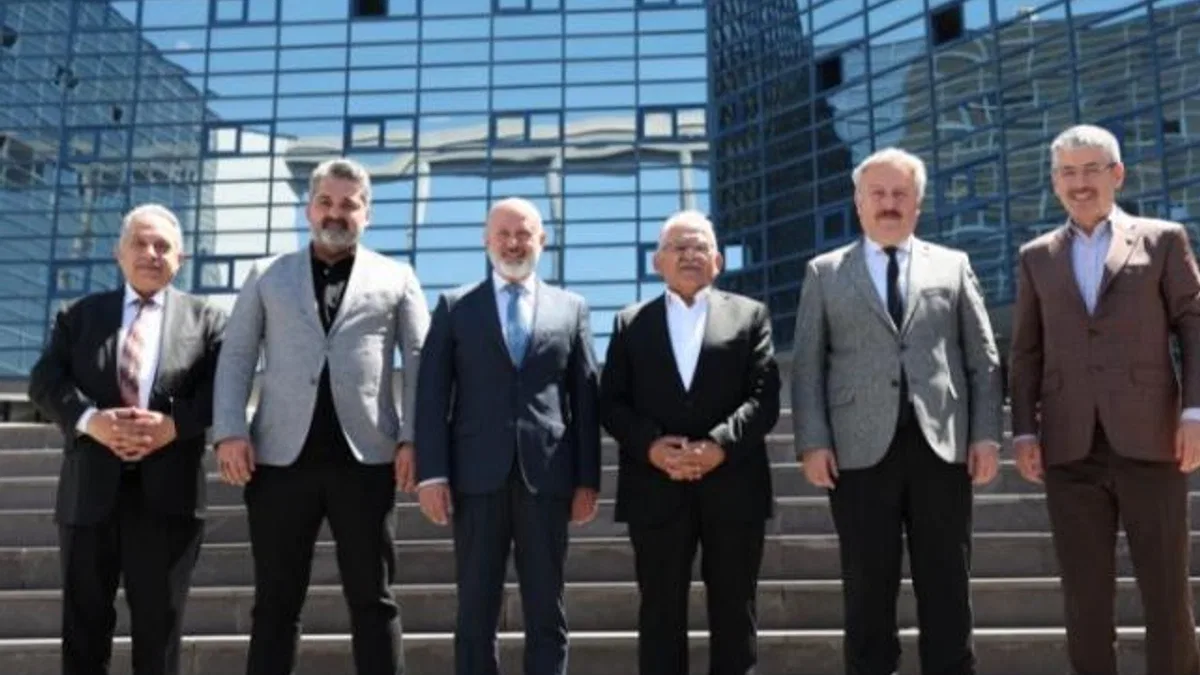 Başkan Çolakbayrakdar: “‘Birlikten Kuvvet Doğar’ sözünün en güzel örneğini sergiliyoruz”