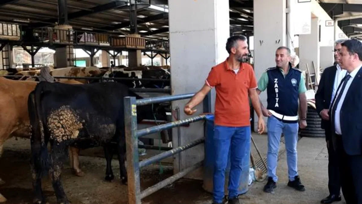 Başkan Aydın kurban pazarını ziyaret etti