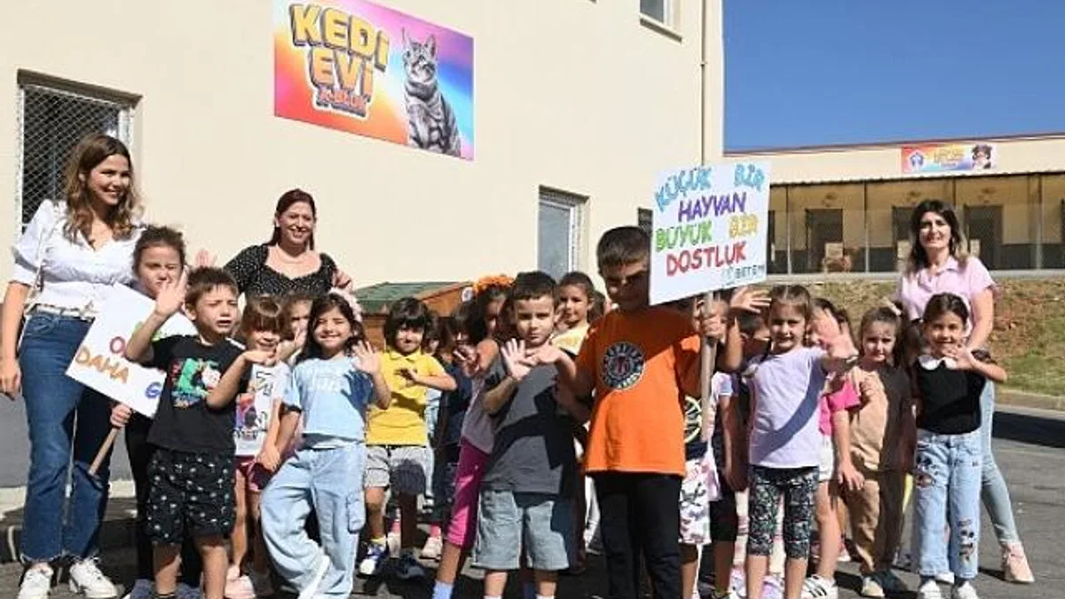 Çocuklar Yenişehir Belediyesinin hayvan bakımevini gezdi