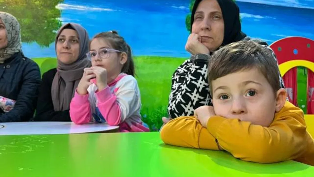 Çocuklar masalların büyülü dünyasıyla buluşuyor