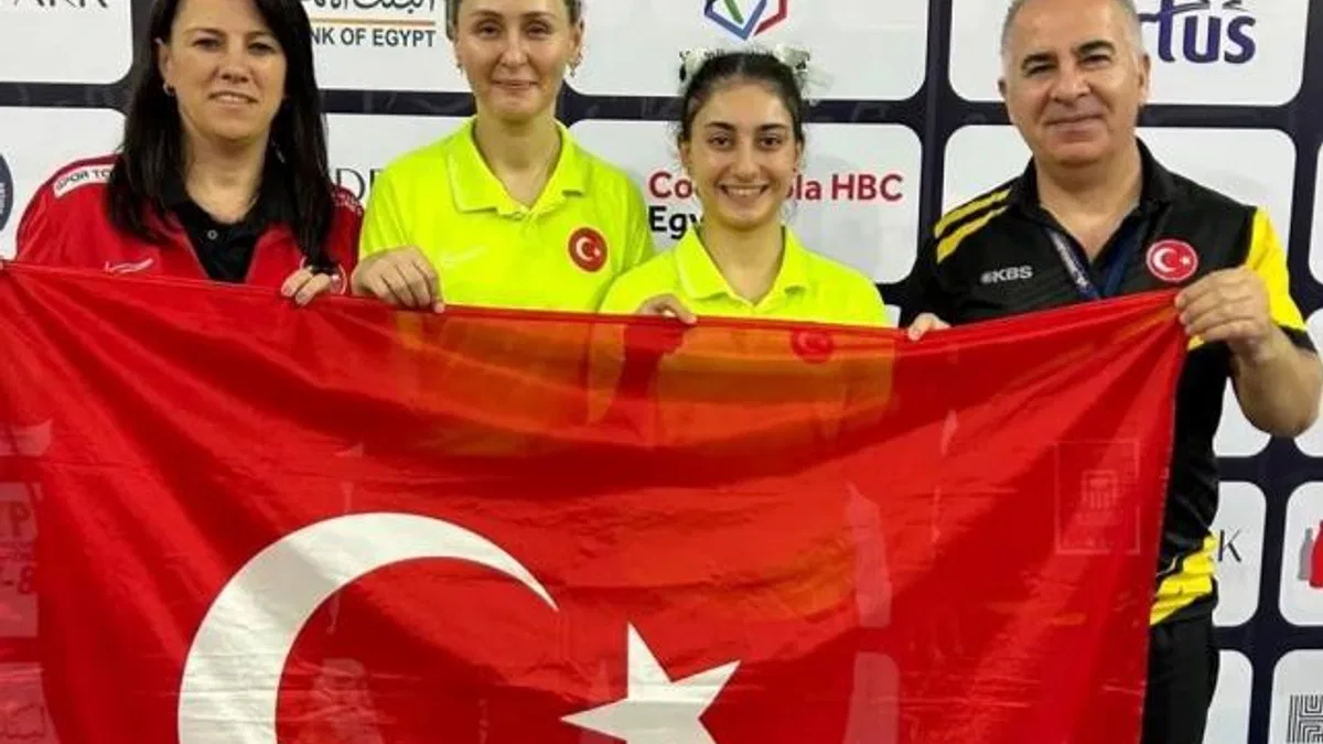 Milli formayla masa tenisinde Dünya Şampiyonluğu