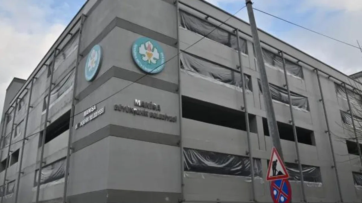 Manisa’da katlı otopark açılışa gün sayıyor