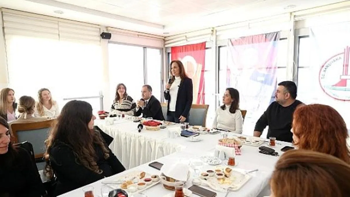 Başkan Yıldız Ünsal Öğretmenler Günü’nü kutladı