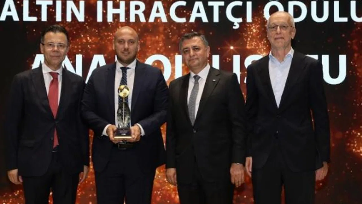 Anadolu Isuzu’ya ihracatta ‘altın’ ödül