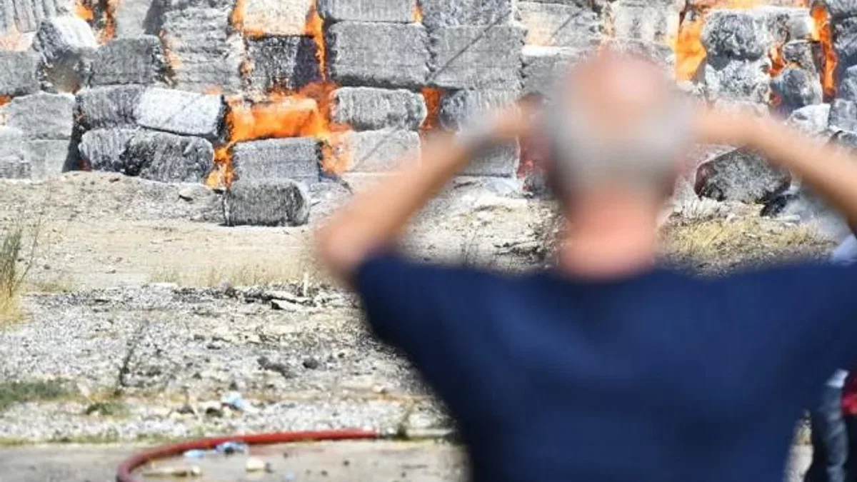 İzmir İtfaiyesi’nin yangınlarla mücadelesi sürüyor