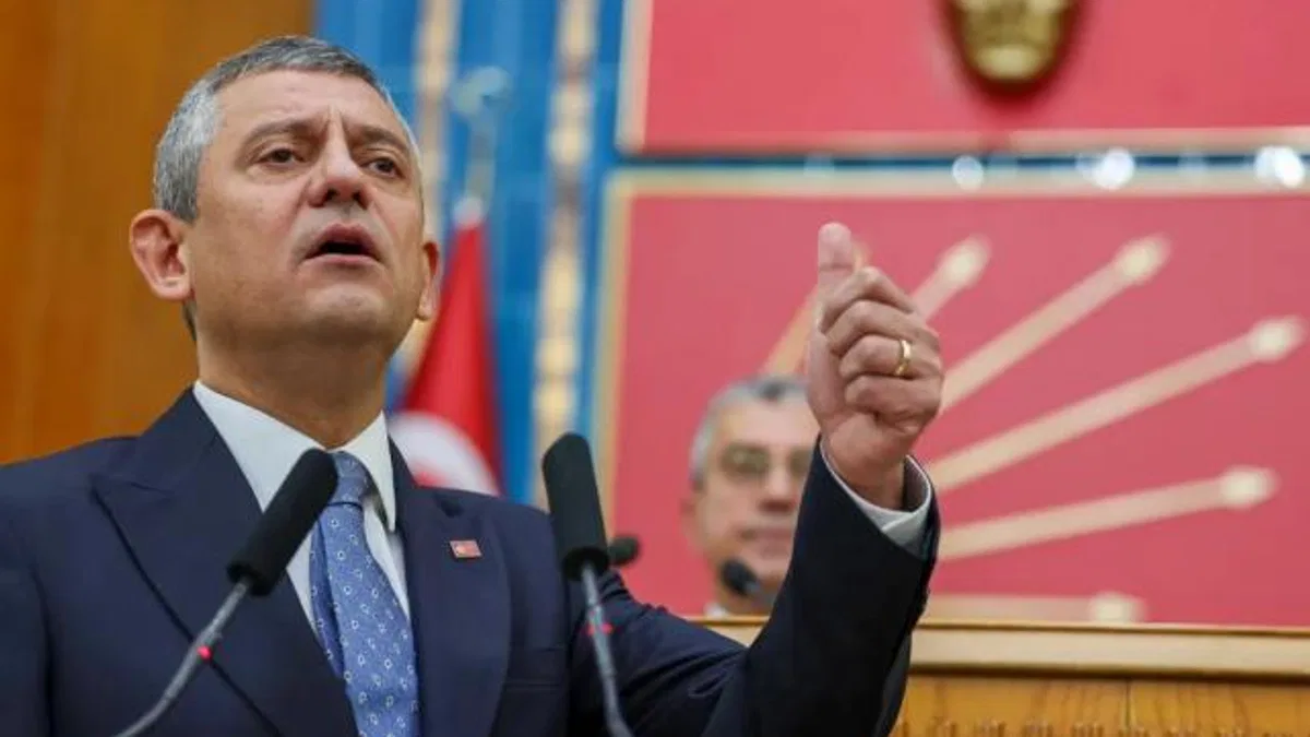 CHP lideri Özel’den komisyon eleştirisi
