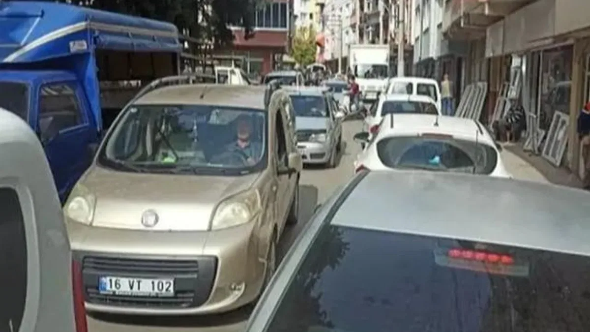 Osmangazi’nin Garaj mahallelerinde otopark krizi devam ediyor