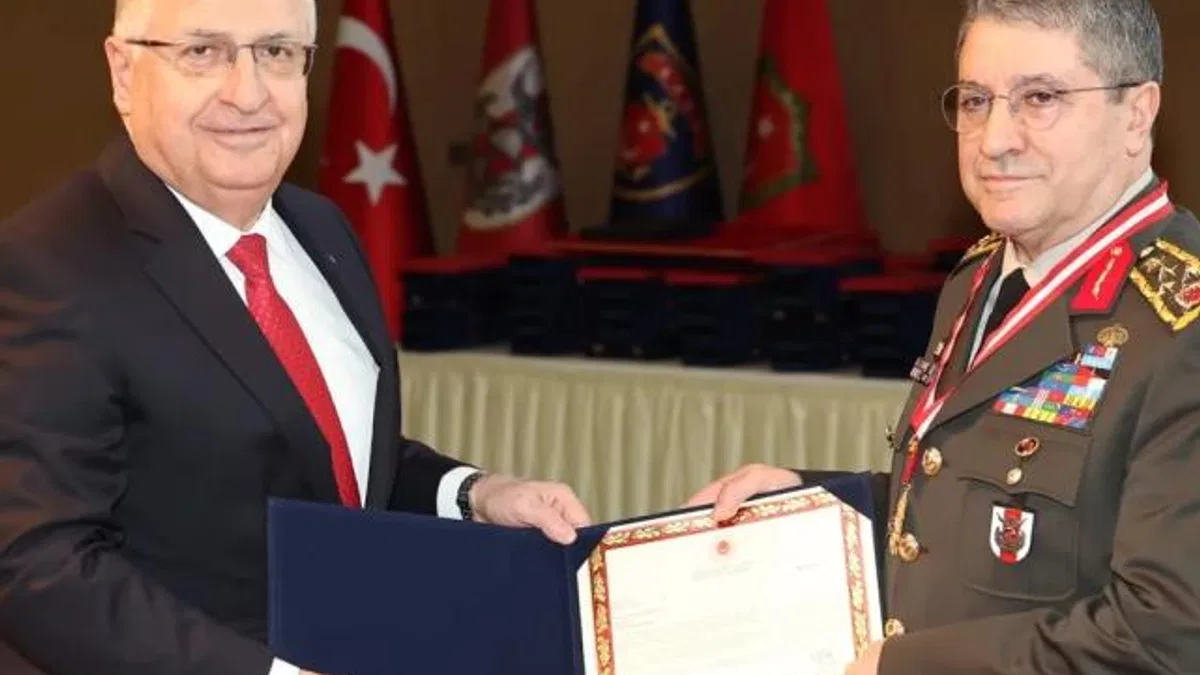 Bakan Güler’den TSK’ya övgü, teröre net uyarı
