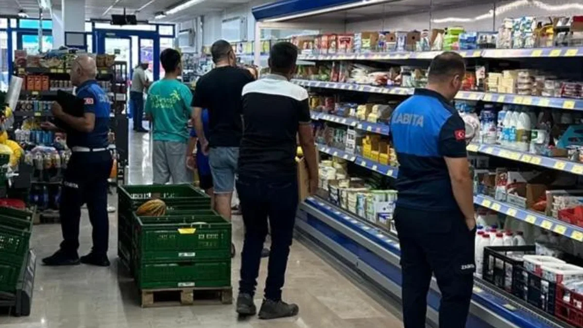 Zile zabıta ekiplerinden marketlerde sıkı denetim