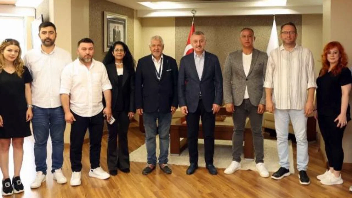 Başkan Büyükakın’dan açık ve düzenli iletişim mesajı