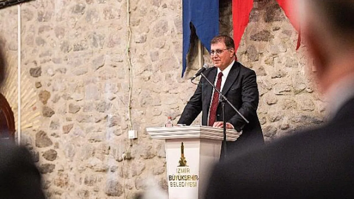 Başkan Tugay’dan yeni yıl mesajı “İyiliği çoğalttığımız bir yıl olsun”
