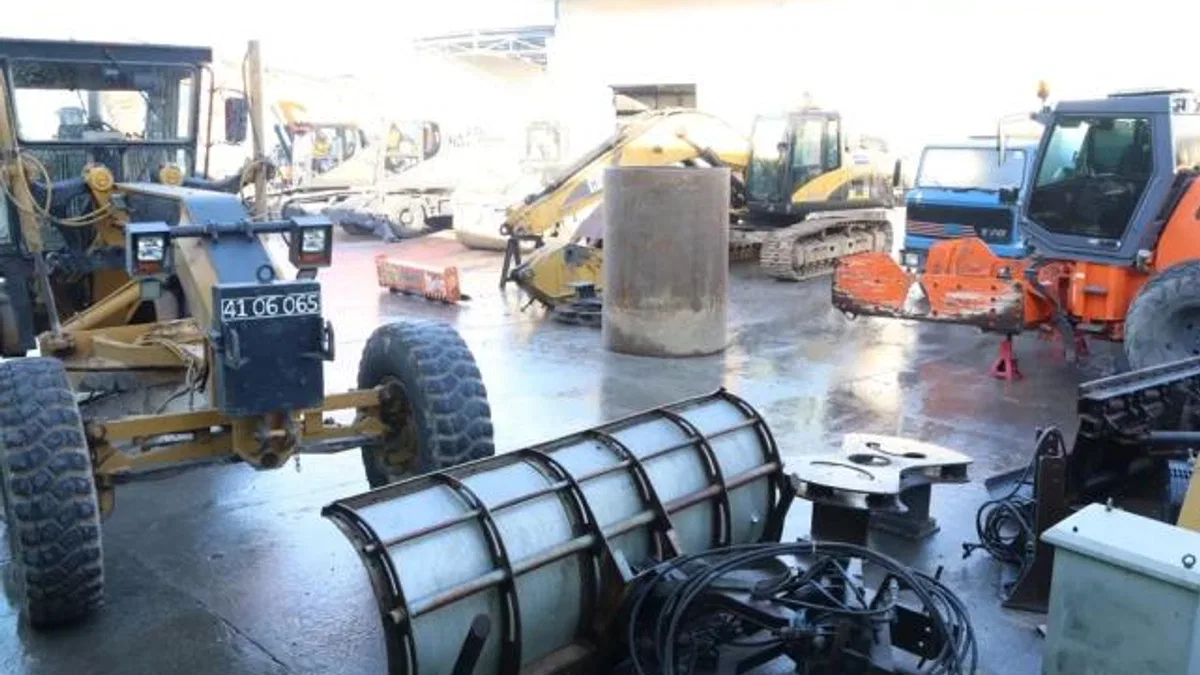 Kocaeli’nin bu atölyesi saat gibi işliyor… Bu atölyede ne ararsan var!