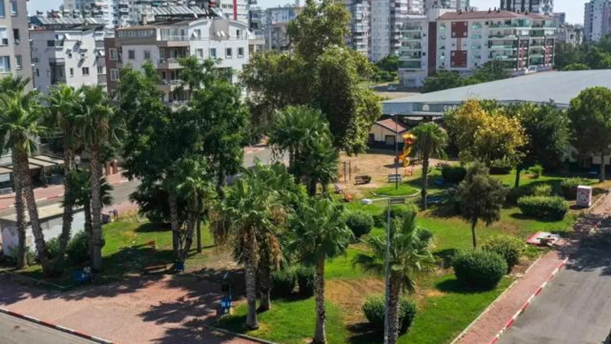 Ferdi Zeyrek’in adı Muratpaşa’da bir parkta yaşatılacak