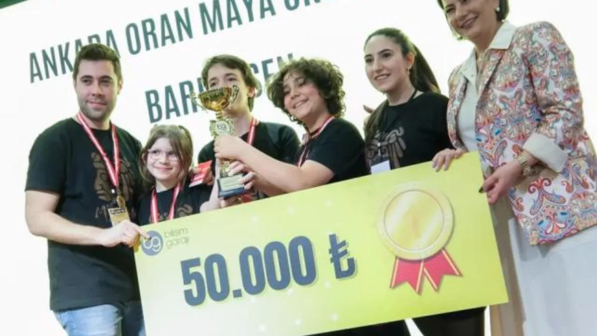 Genç mucitler sahneye çıktı