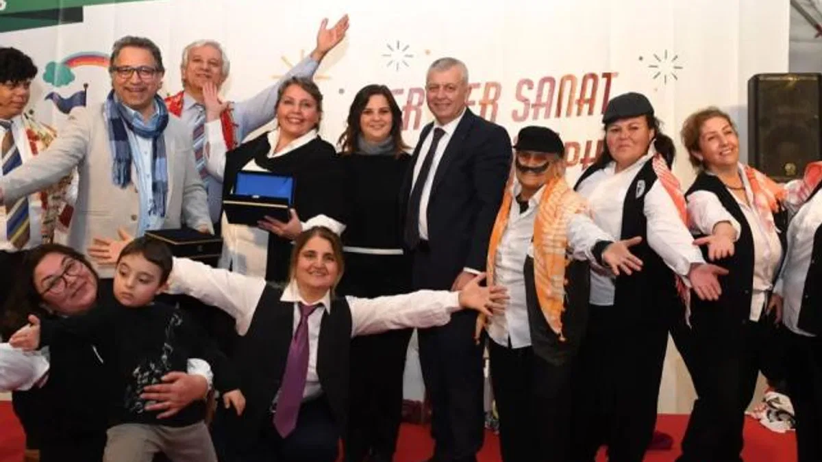 Bursa Osmangazili çocuklar yarıyıl tatilini sanatla geçiyor