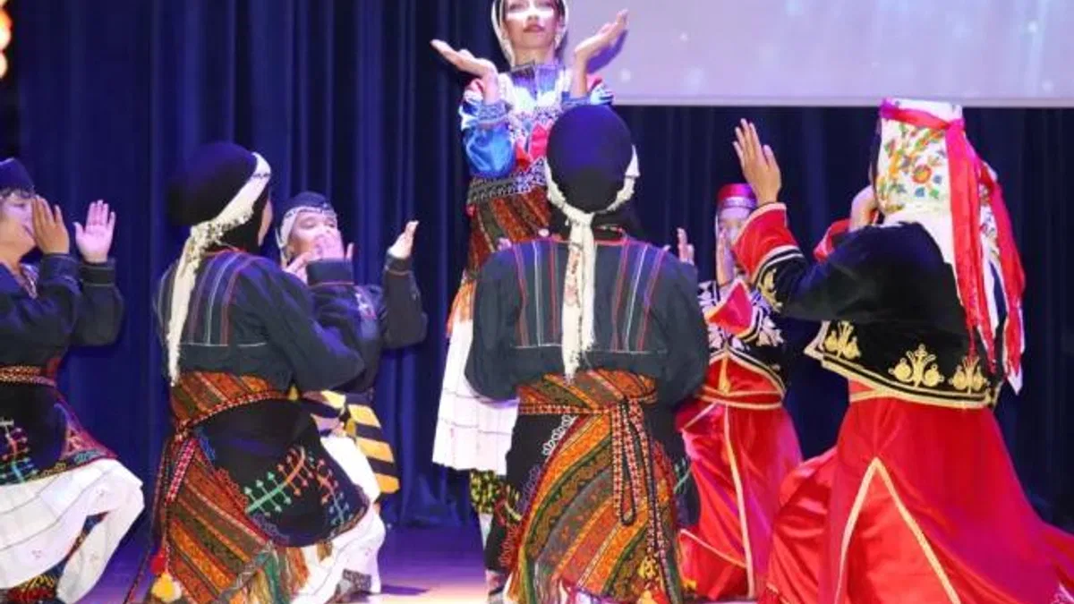 Sakarya’da kültürleri buluşturan dans