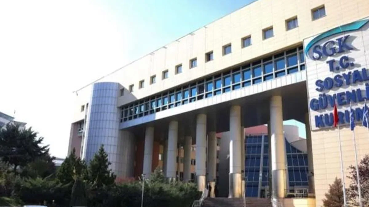 SGK’dan emeklilik iptalleri hakkında açıklama… Sahte sigortalı tespitleri emeklilik iptaliyle karıştırılmamalı