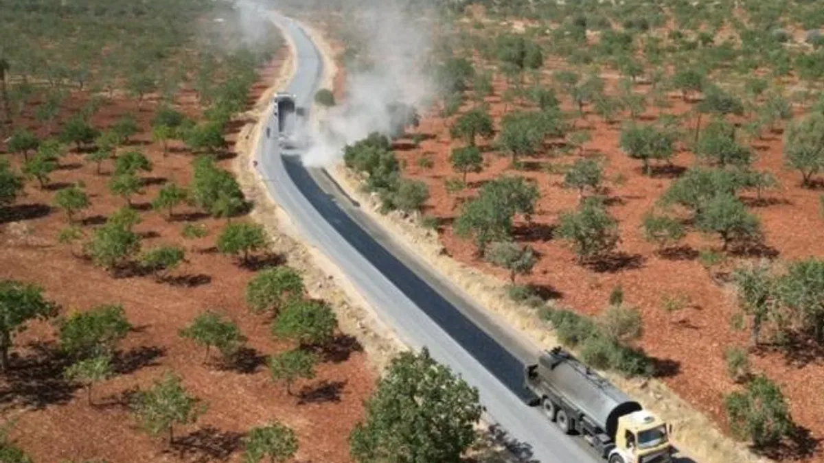 Halfeti’de kırsal yollar yenileniyor