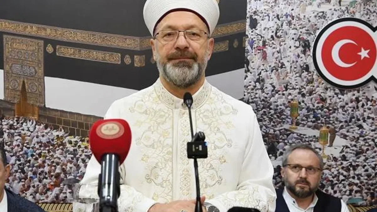 Diyanet’ten genç çiftlere Umre müjdesi… 500 Çiftin Umre bedelinin yarısı karşılanacak!