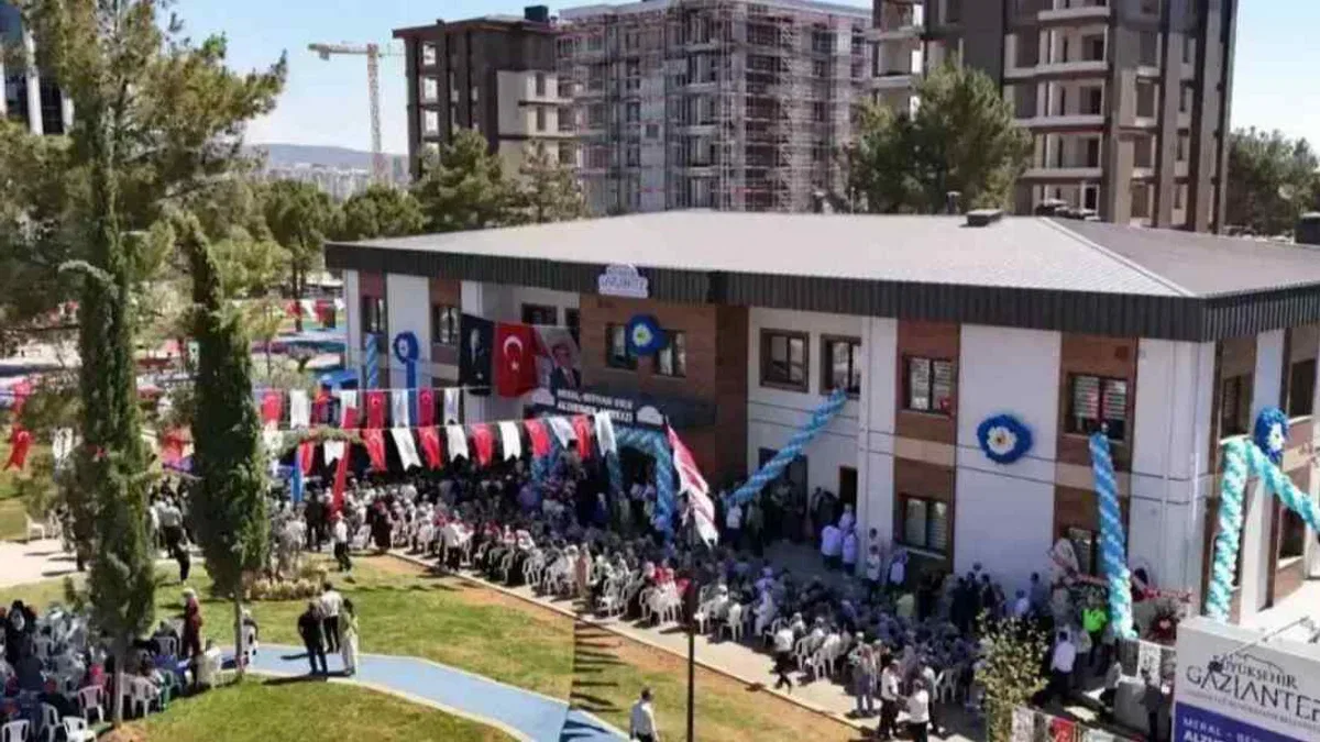 Gaziantep’te Meral-Beyhan Uslu Alzheimer Merkezi hizmete açıldı