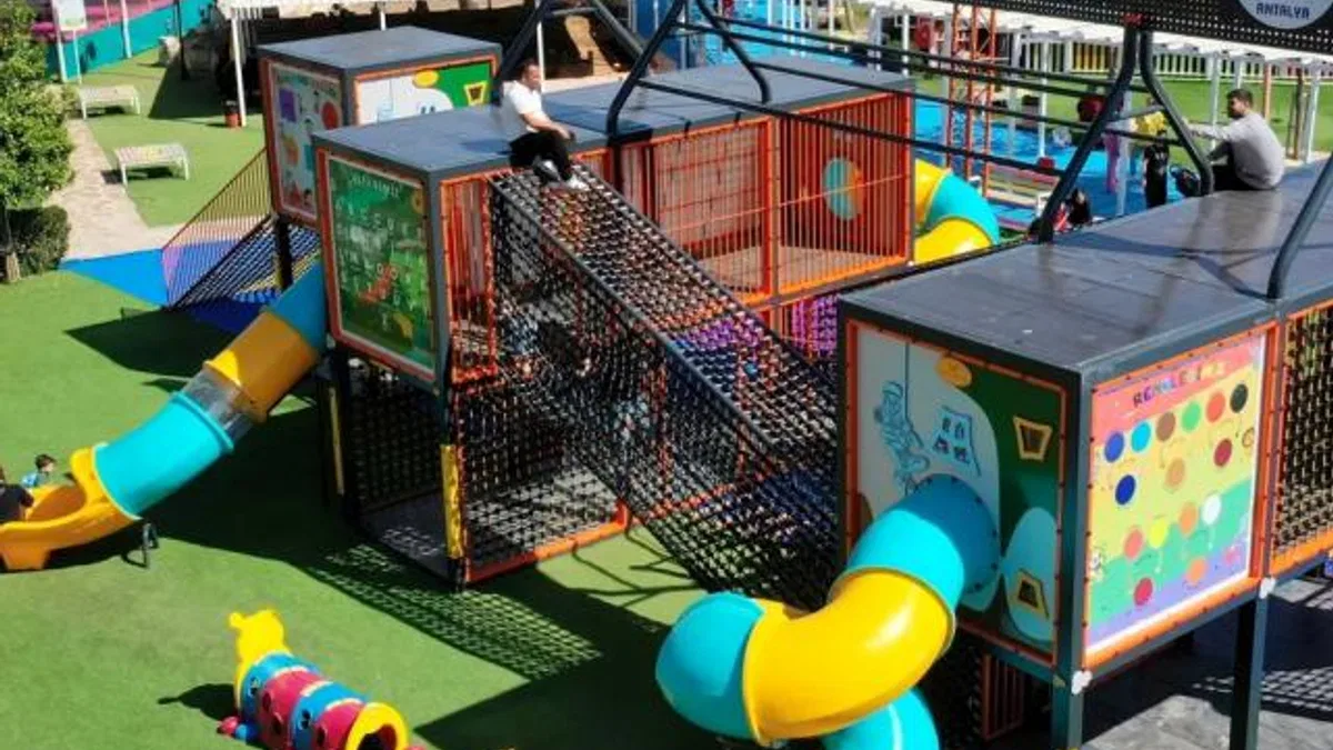 Yaz tatilinin renkli durağı: Teneffüs park 16 bin kişiyi ağırladı