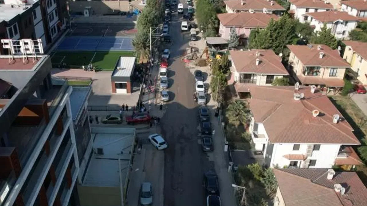 İzmit’te prestij cadde çalışmaları başladı