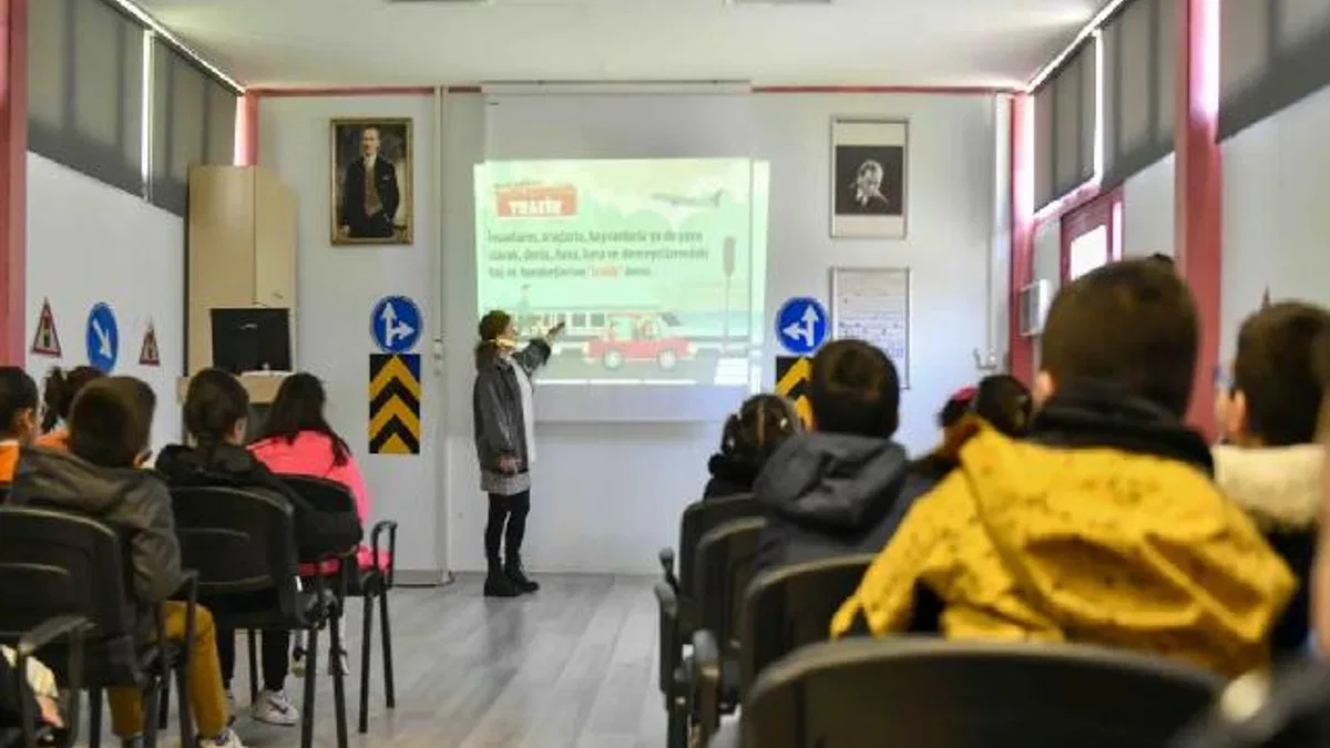 Başkentli miniklere trafik eğitimi