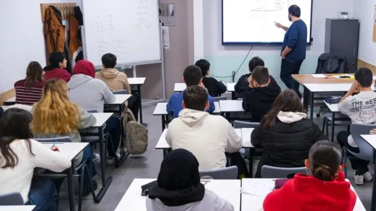 Kocaeli Büyükşehir liselileri yazılı sınavlara hazırlıyor
