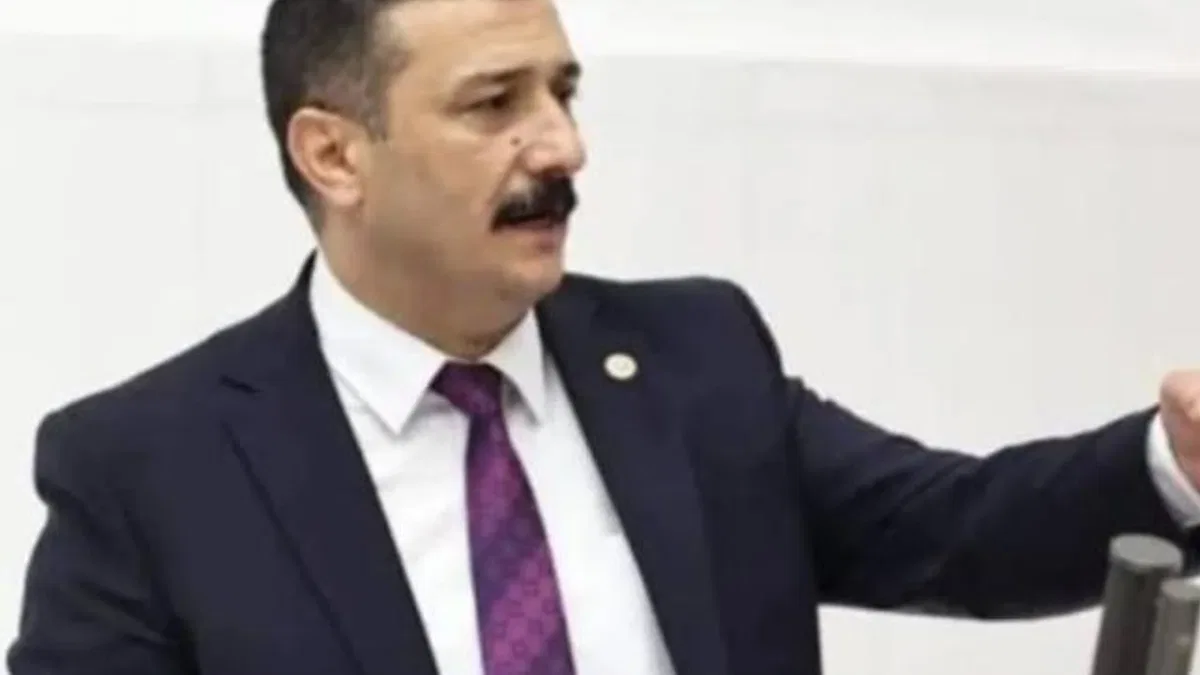 İYİ Parti’li Türkoğlu’ndan çarpıcı 24 Temmuz önergesi