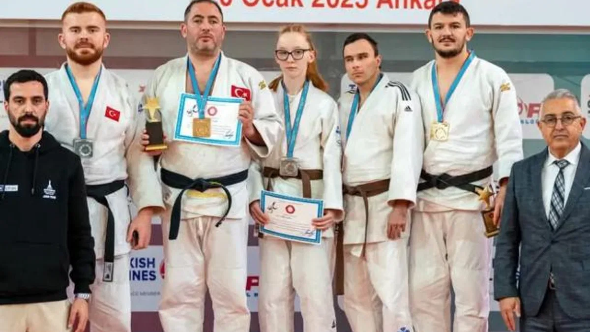 İzmirli sporcular 9 madalya ile gurur yaşattı