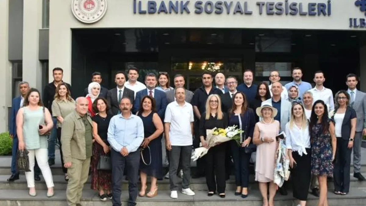 Ankara Üniversitesi’nden mezuniyet coşkusu
