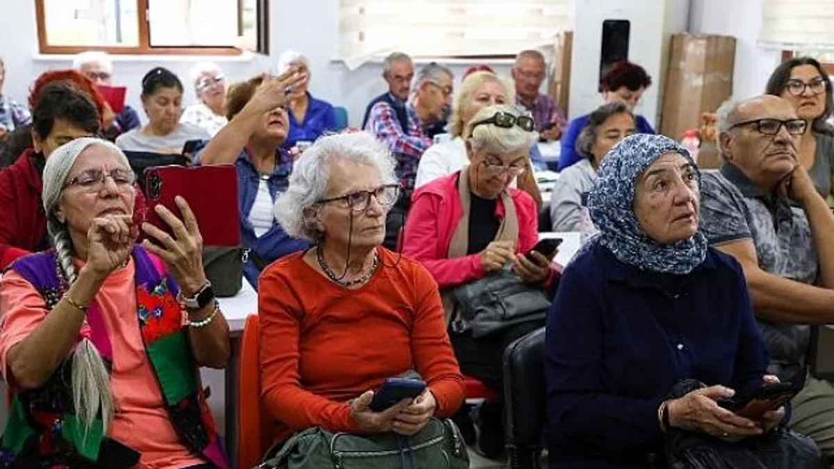 Dijital çağın kapıları yaş almış bireylere açılıyor