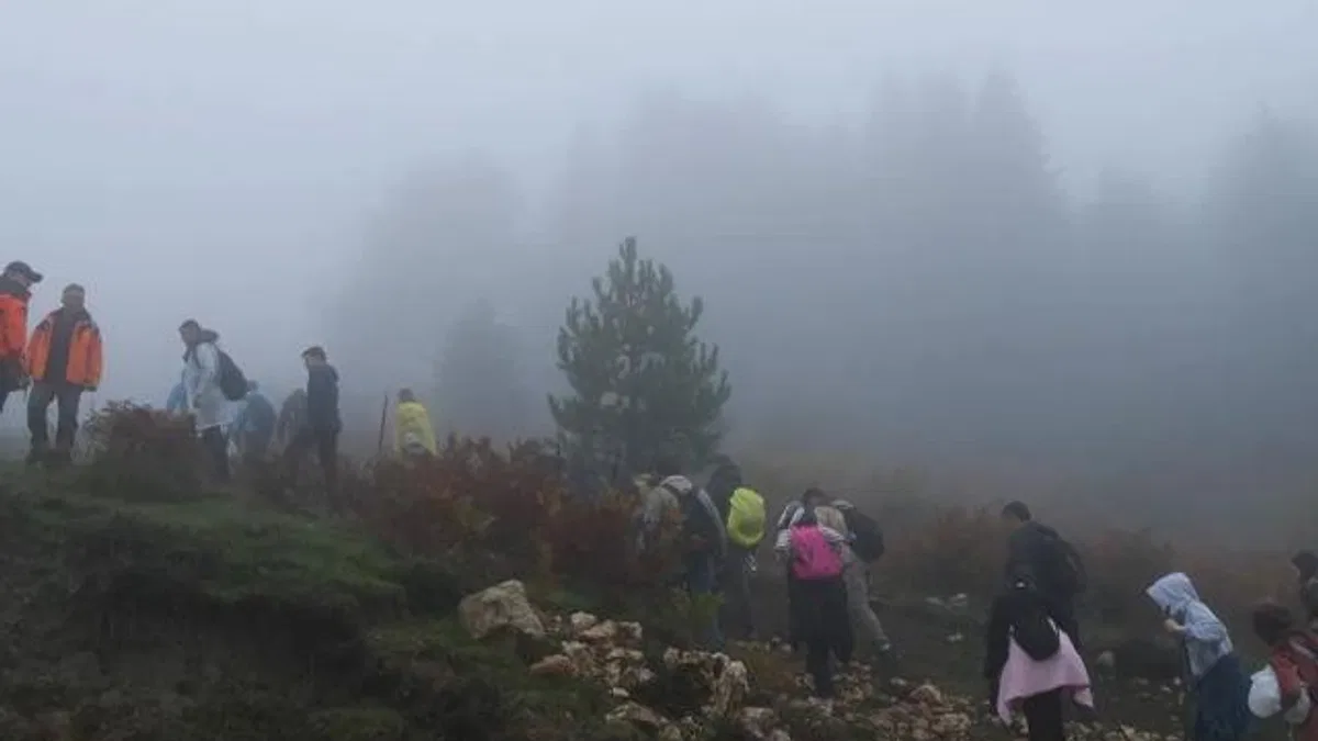 Sakarya’da sisler içindeki Kılıçkaya’da büyüleyici gün