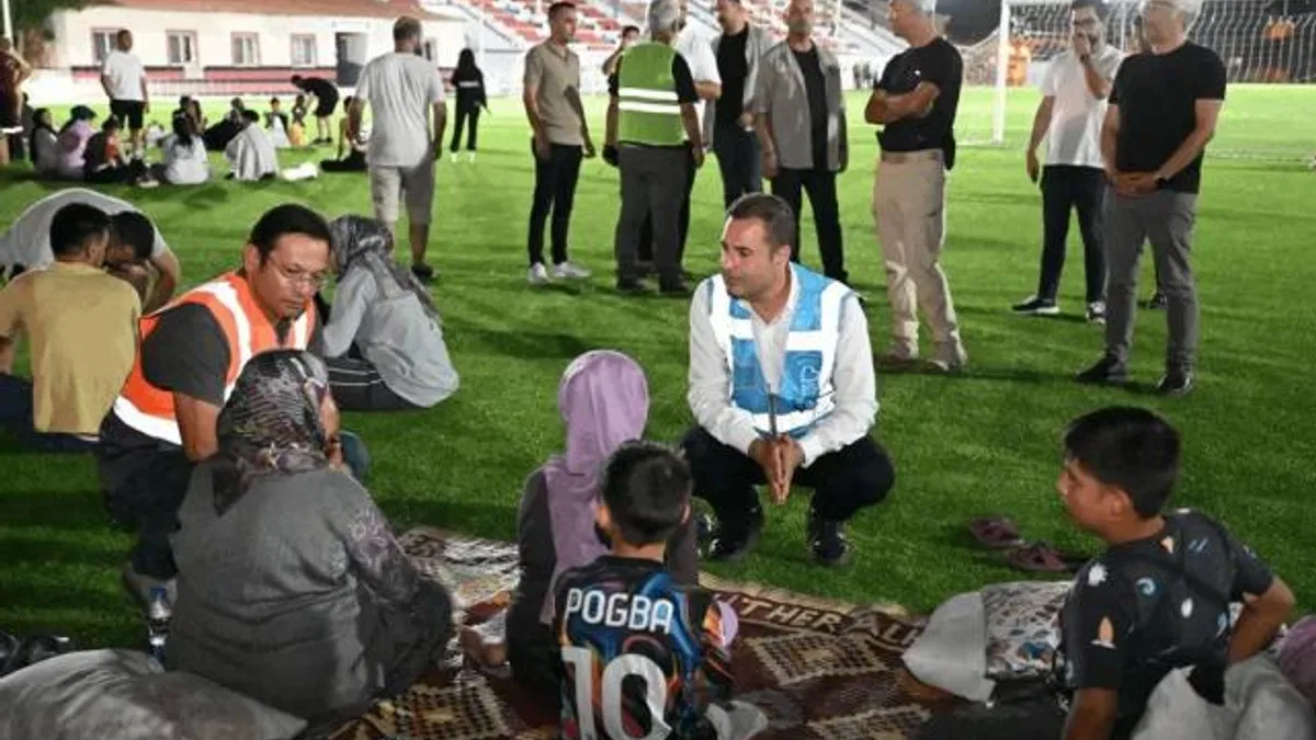 Ahmet Akın; Depremi birlikte aşacağız
