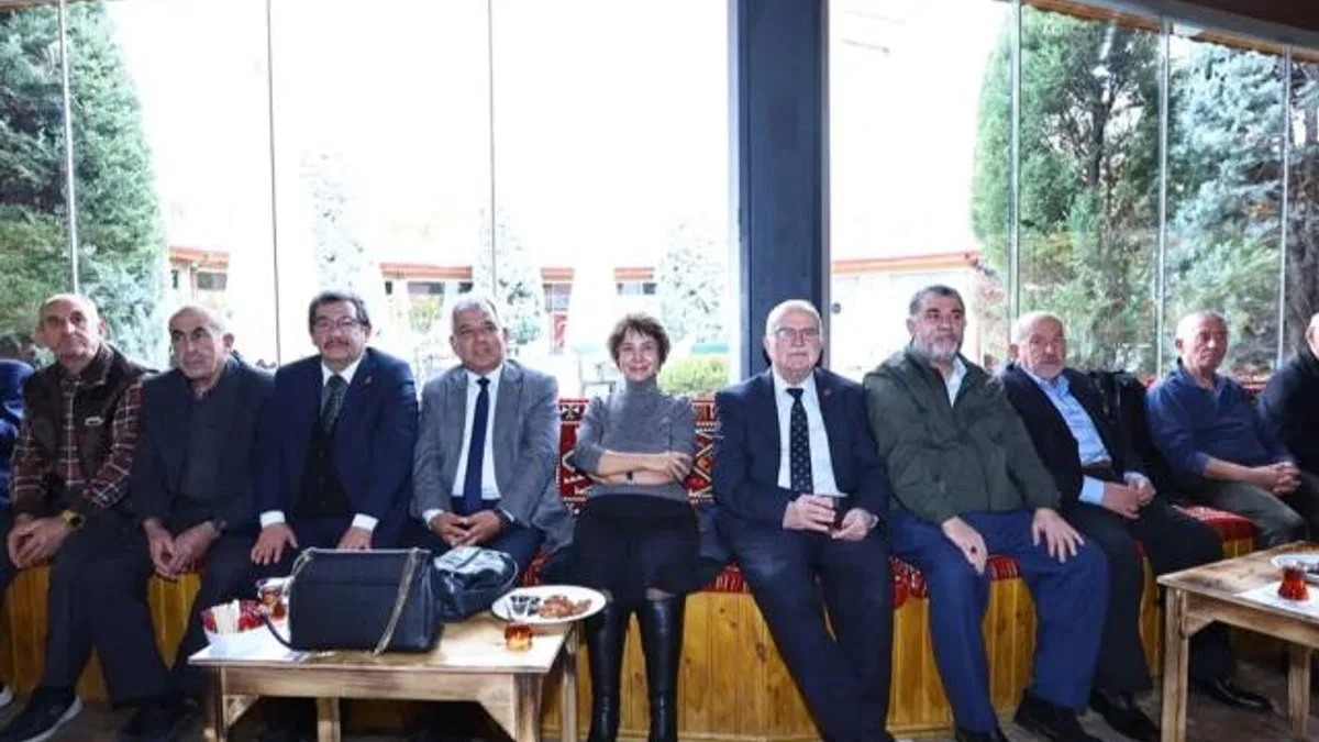 Kayseri Halk Ozanları Kültürevi tecrübeli muhtarları ağırladı