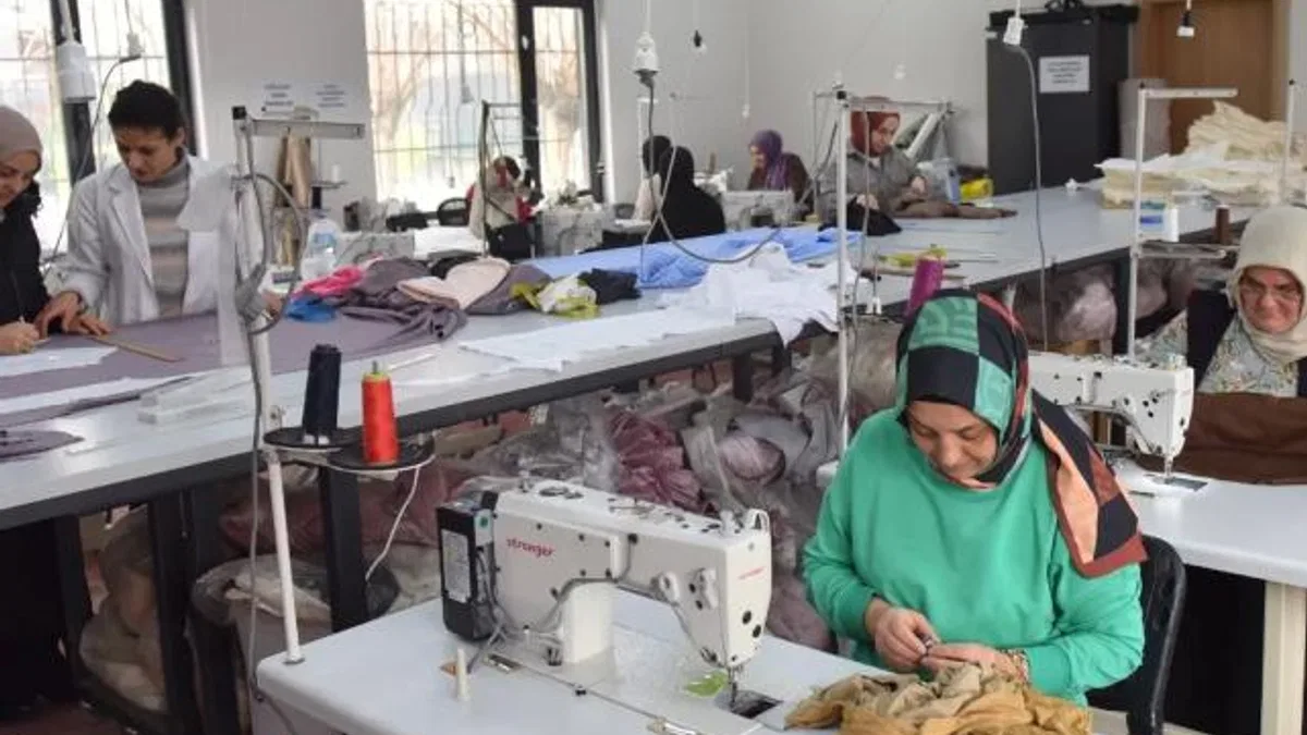 Bursa Yıldırım’da kadınlardan aile bütçelerine katkı