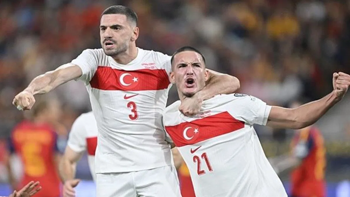 İspanya 2-2 Türkiye (Maç Sonucu) Bizim Çocuklar, play-off öncesi umut verdi