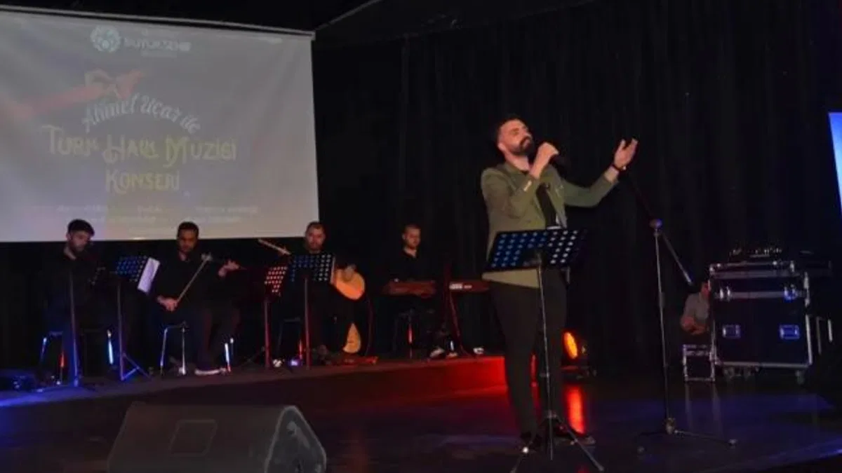 Malatya’da THM konseri kulakların pasını sildi