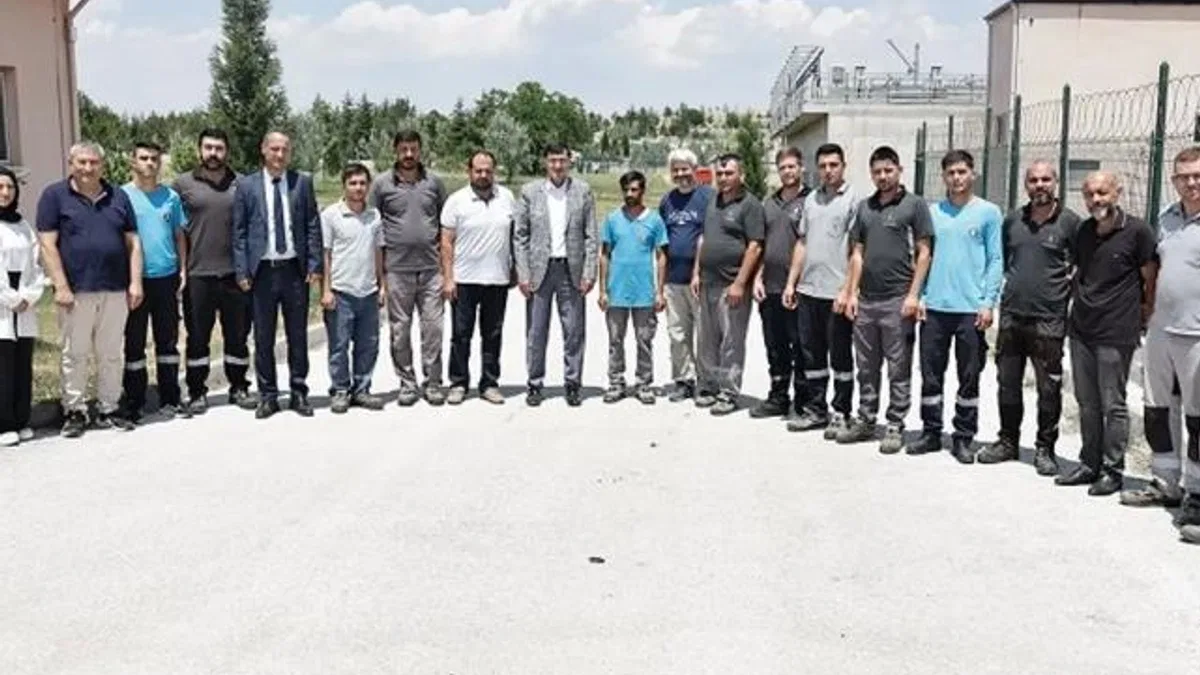 Kütahya’da Arıtma Tesisi personeline Başkan Kahveci morali