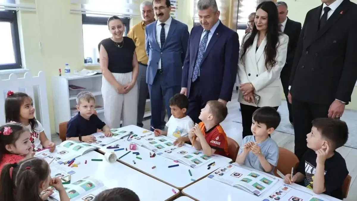 Artvin Valisi Ergün’den Arhavi’de yoğun mesai