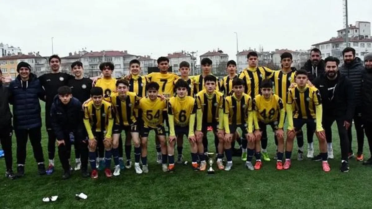 Kayseri Talas Belediyespor yine şampiyon