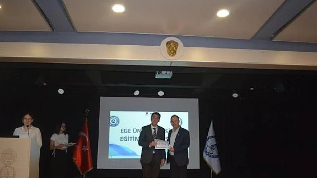 EÜ Eğitim Fakültesinde “Atatürk ve Düşünce Dünyası” Konferansı