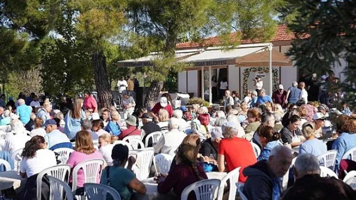 Seferihisar’ın Çınarları yeniden piknikte buluştu