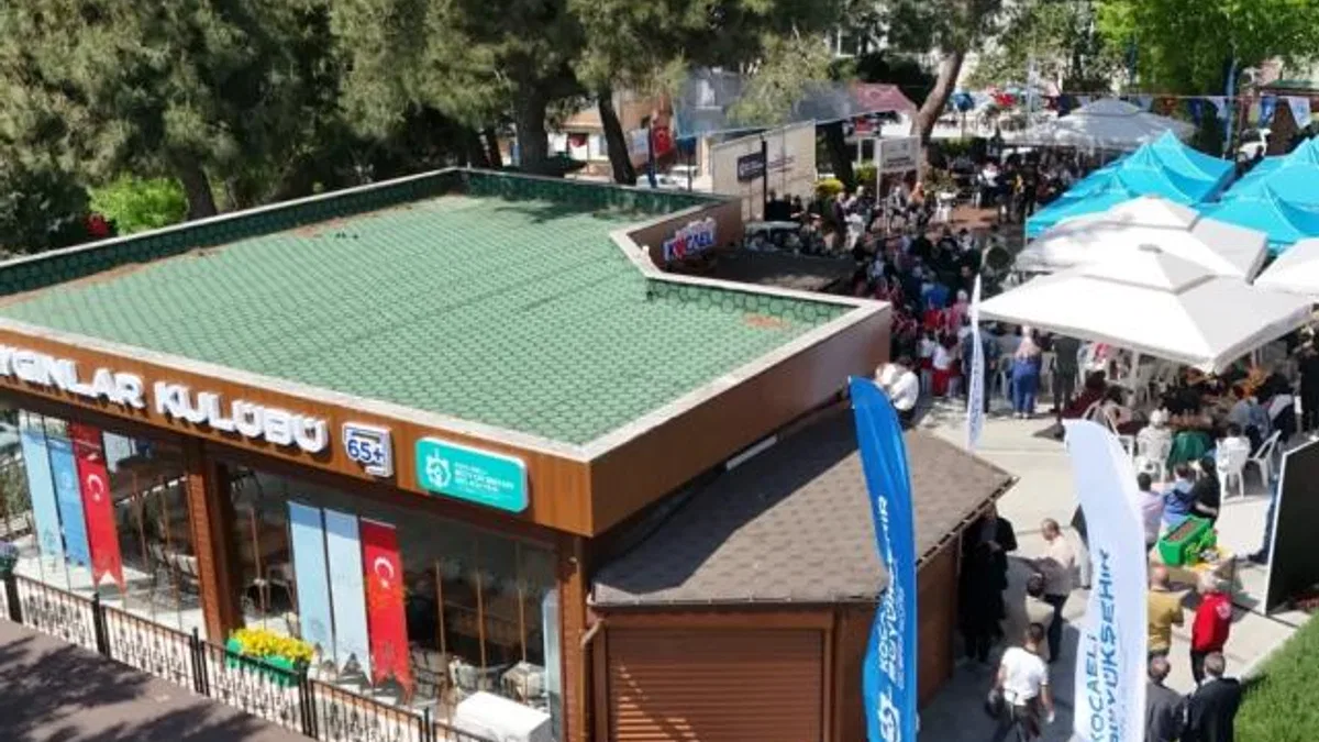 Kocaeli İzmit’te ‘Saygınlar Kulübü’ faaliyete geçti… Yaş almaya İzmit’te yeni başlangıç