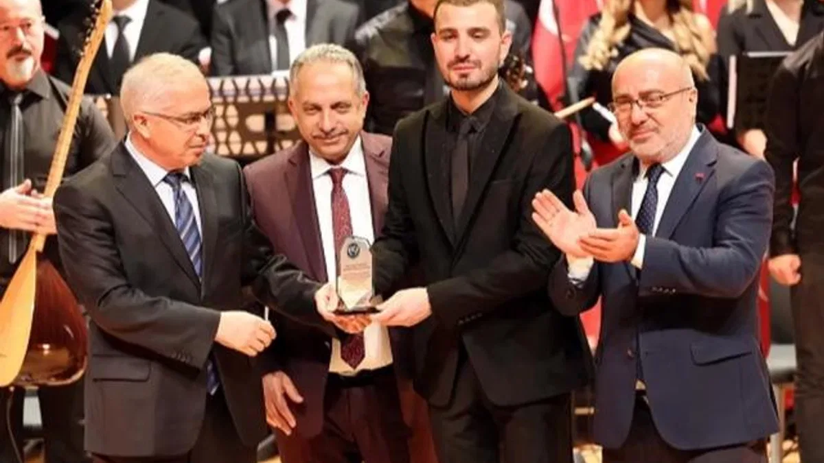 Kayseri Talas’ta Atatürk’e yakışır konser