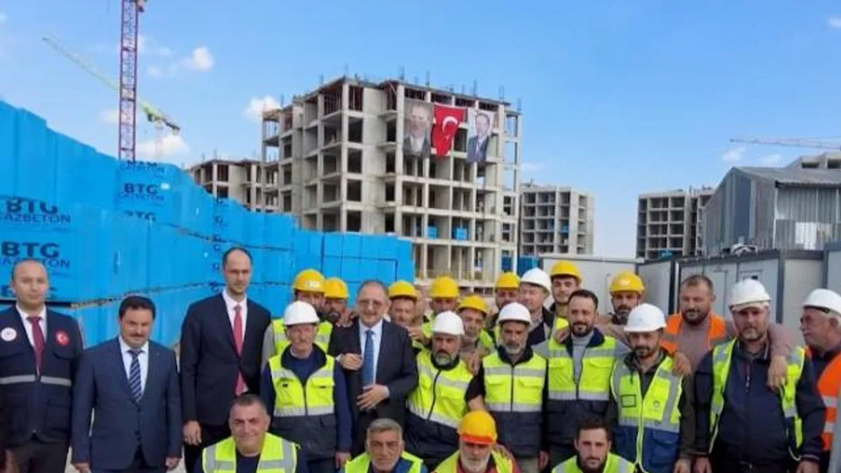 Bakan Özhaseki: Her ay 20 bin konut teslim edilecek