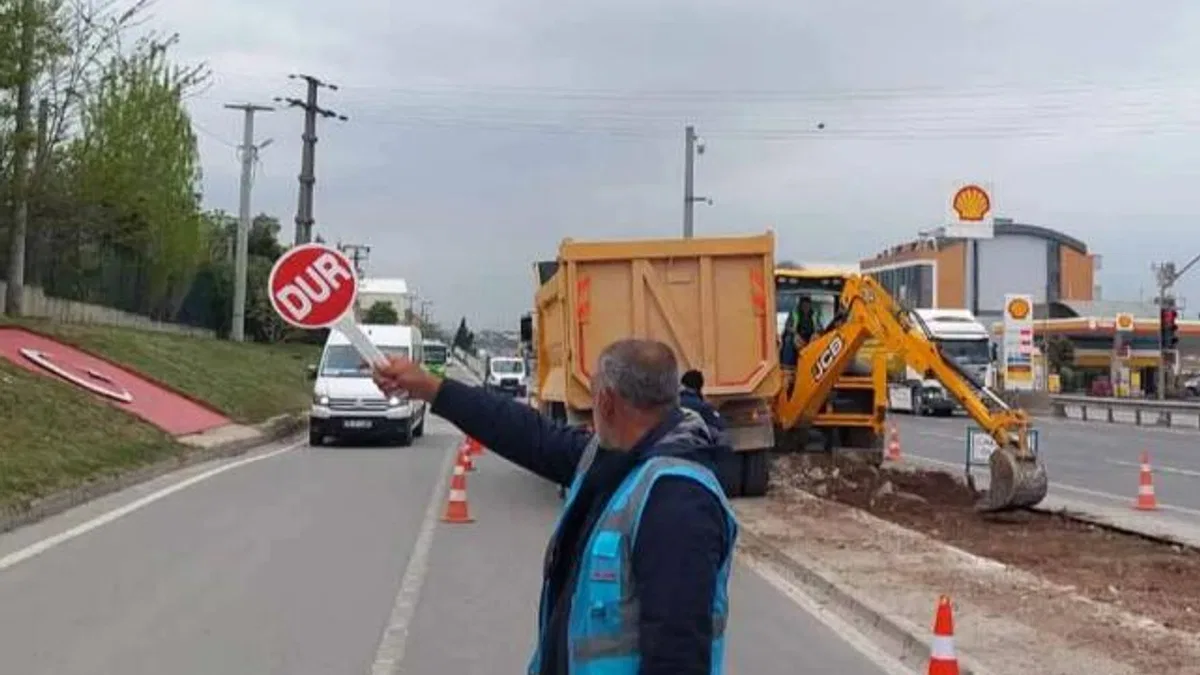 İzmir Kirazlıyalı’da ulaşımı kolaylaştırıyor